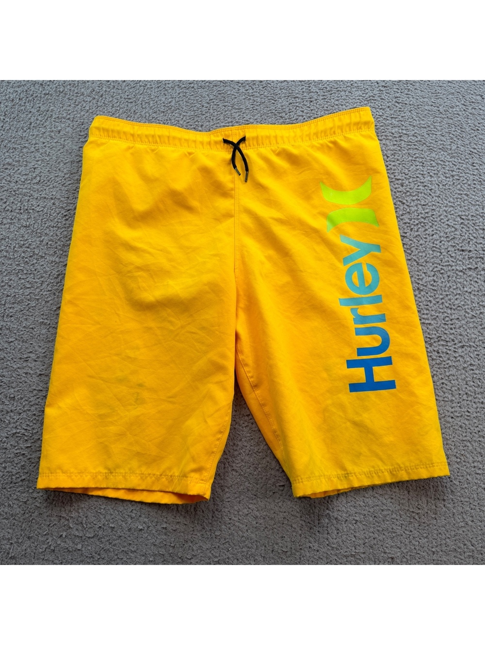 Hurley Boys XL Yellow Board Shorts Swim Trunks Gradient Logo Drawstring
